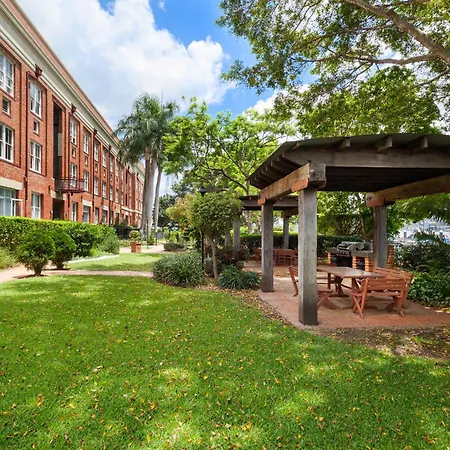 Apartment Tranquil Vista With Pool And Park *