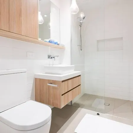 West End Executive Suite, On The River. Apartment Brisbane