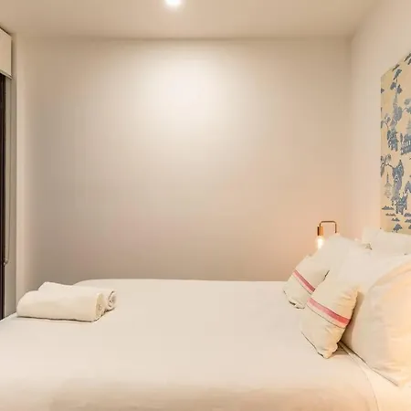 West End Executive Suite, On The River. Brisbane