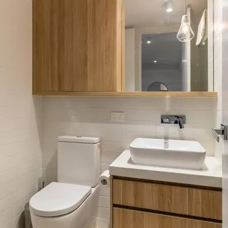 West End Executive Suite, On The River. Brisbane