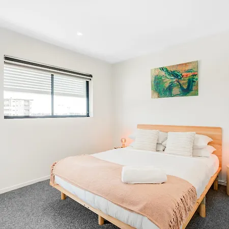 Cityscape Comfort 2br Abode W/ Balcony & Parking