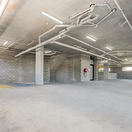 Cityscape Comfort 2br Abode W/ Balcony & Parking *