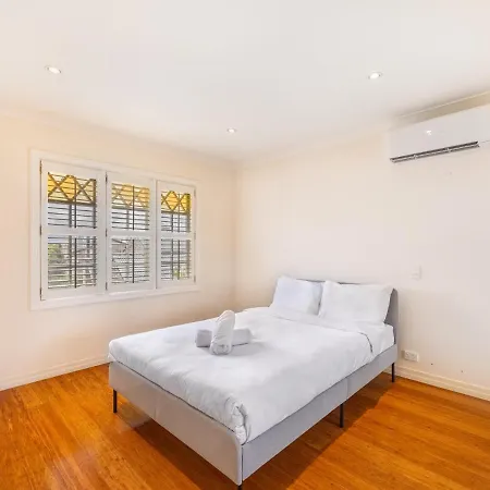 4br German Style W Pool Eight Mile Plains Hotel Brisbane