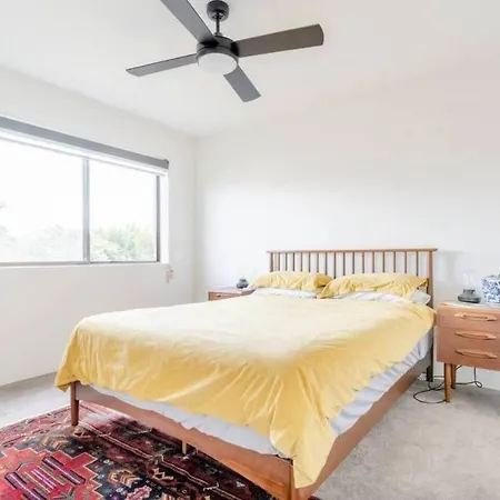 New! Funky 2br Chermside Escape Apartment