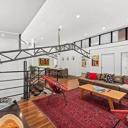 Apartment Teneriffe Hidden Warehouse! 2bed/1bath/1car *