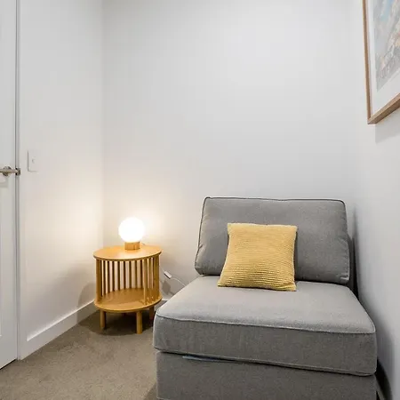 Lights Oasis With Rooftop Pool & Bbq Apartment Brisbane