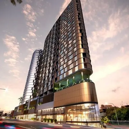 Apartment City View Apt In Cbd W Car Park