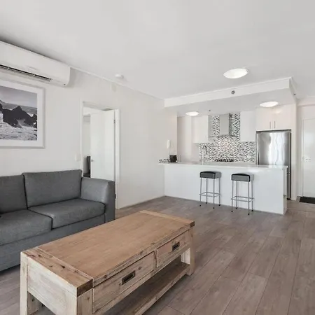 Spacious Floor 2br *