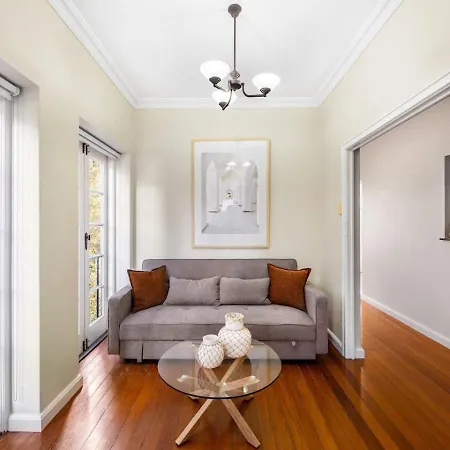 Apartment Riverside Heritage Chateau 2br South Bne