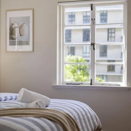 Riverside Heritage Chateau 2br South Bne *