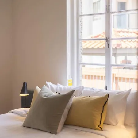 Riverside Heritage Chateau 2br South Bne *