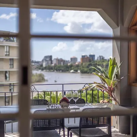 Riverside Heritage Chateau 2br South Bne Brisbane