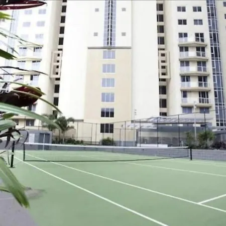 Apartment 3br Skyline Oasis W River Views, Gym, Carpark, Fastwifi, Tennis Court, Steam