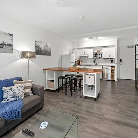 To…everything! 1bed/1bath/1car/cbd Views Brisbane