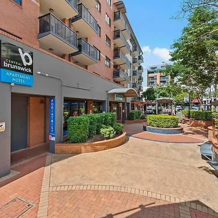 Apartment To…everything! 1bed/1bath/1car/cbd Views *