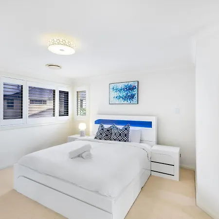 Spacious Comfy 4 Bedroom Near Sunnybank Holiday home