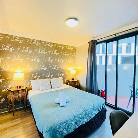 Riverview 2b2b In Cbd W/parking, Pool, Gym