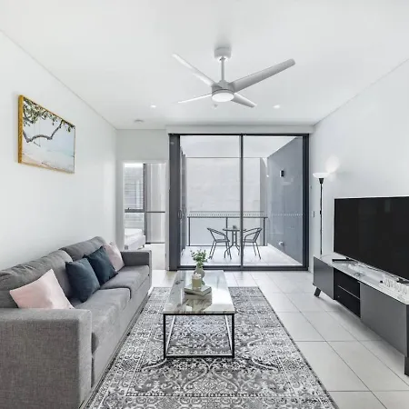 Apartment Great Value 2br Apt W Pool Carpark Wifi South Bne *