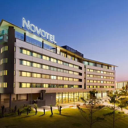 Novotel Airport 5*