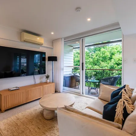 Riverside Studio With Parking And View Apartment