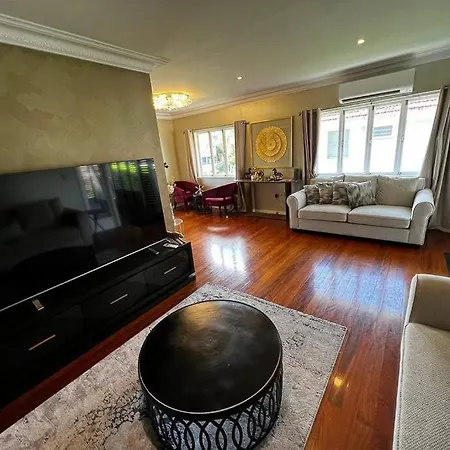 Massive 5br Wi-fi Netflix Free Parking * Brisbane