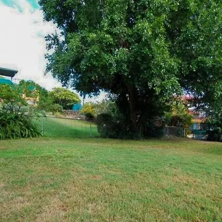 Holiday home Massive 5br Wi-fi Netflix Free Parking *