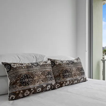 Apartment Sleek 2-bed With Balcony And Communal Bbq Area Duplicate Brisbane