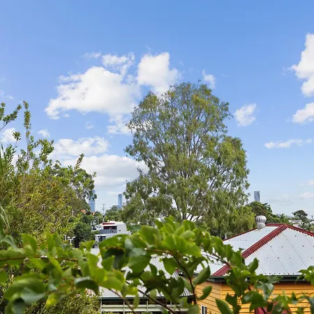 Cosy 2-bed With Alfresco Dining By Bill Cash Park Apartment