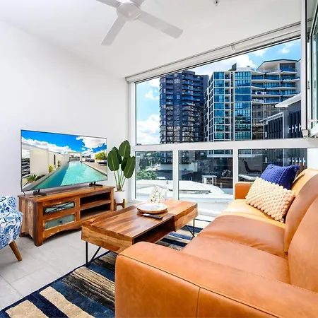 Oasis Stylish With Gym Rooftop Pool Apartment *