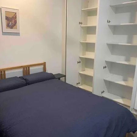 Stunning 2 Bedroom Retreat W Gym Sauna And Pool *