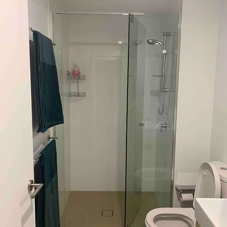 Stunning 2 Bedroom Retreat W Gym Sauna And Pool Brisbane