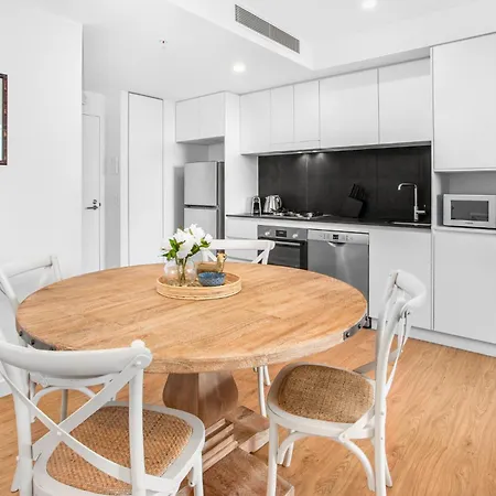 Apartment Perfect Located 1-bed With Pool Sauna And Gym *