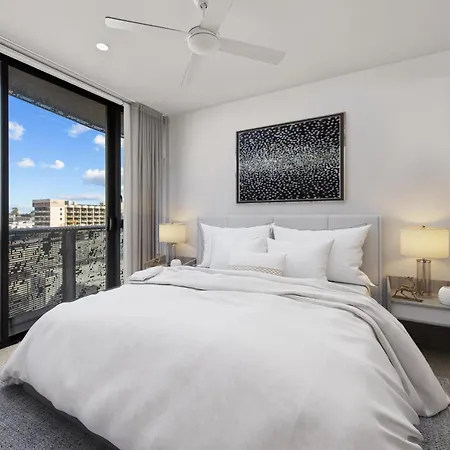 Apartment Spacious 1-bed Unit With Rooftop Infinity Pool *