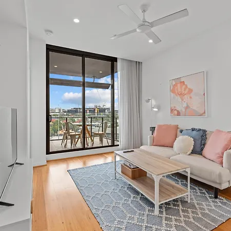 Cityscape 2-bed With Pool, Gym & Secure Parking Apartment *