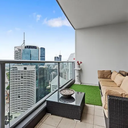 Apartment Urban Skyline 2-bed With Pool & Gym Access Brisbane