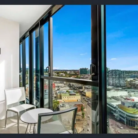 Apartment Comfy Modern - *