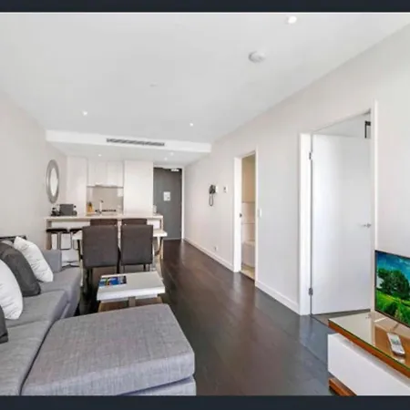 Apartment Comfy Modern - *