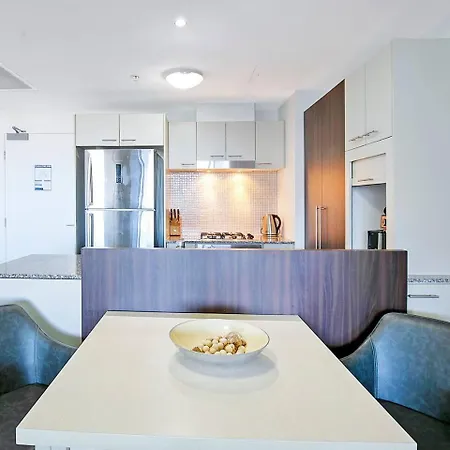 Apartment Modern Riverside Haven With Sweeping Balcony Views Brisbane
