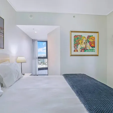 Modern Riverside Haven With Sweeping Balcony Views * Brisbane