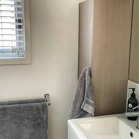 Apartment Large And Stylish Townhouse In Chic Area