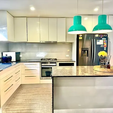 5 Mins To Sunnybank - Sensational 3bdr Family *