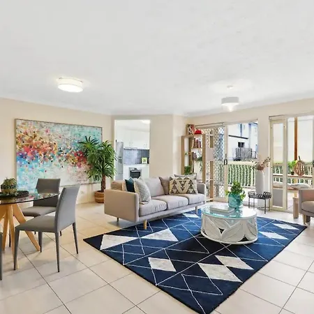 Cozy 2br Near The River *