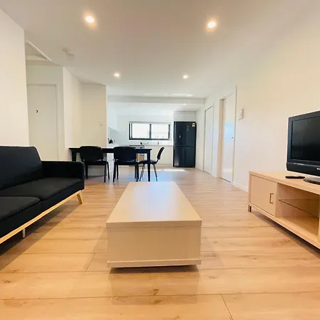 Guest house 262atroughton Brisbane