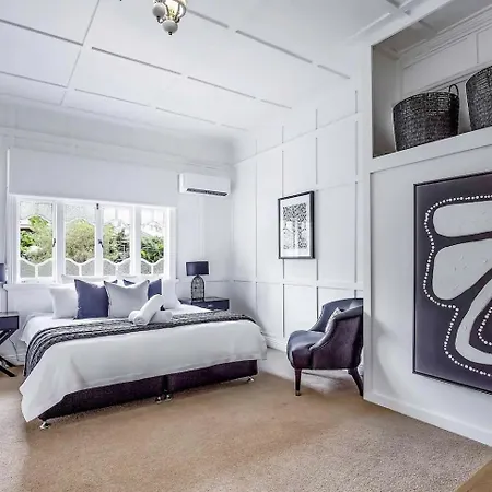 Five-bedroom Heritage Brisbane