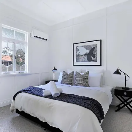 Five-bedroom Heritage Holiday home *