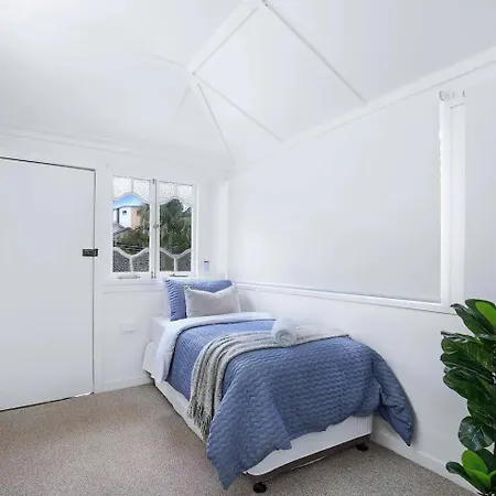 Five-bedroom Heritage