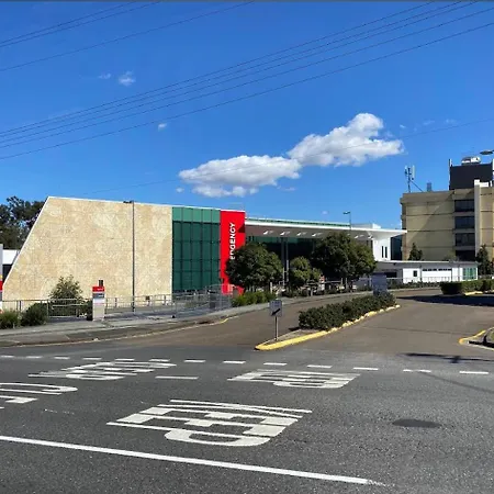262atroughton 3* Brisbane