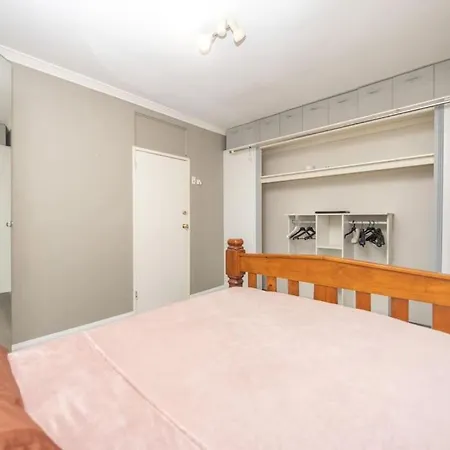 Apartment Large In Shared U4l Brisbane