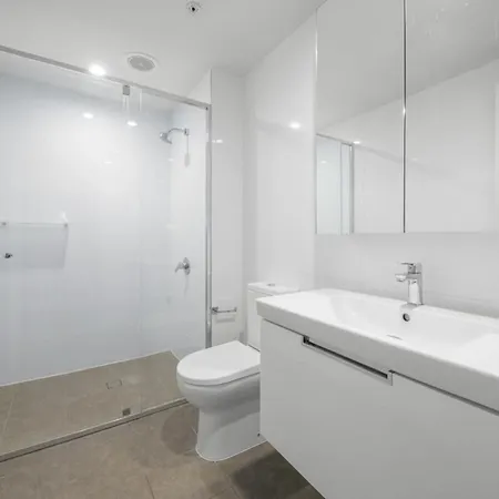 Arena South Apartment *