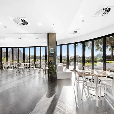 Stylish 1br With Mountain Views *